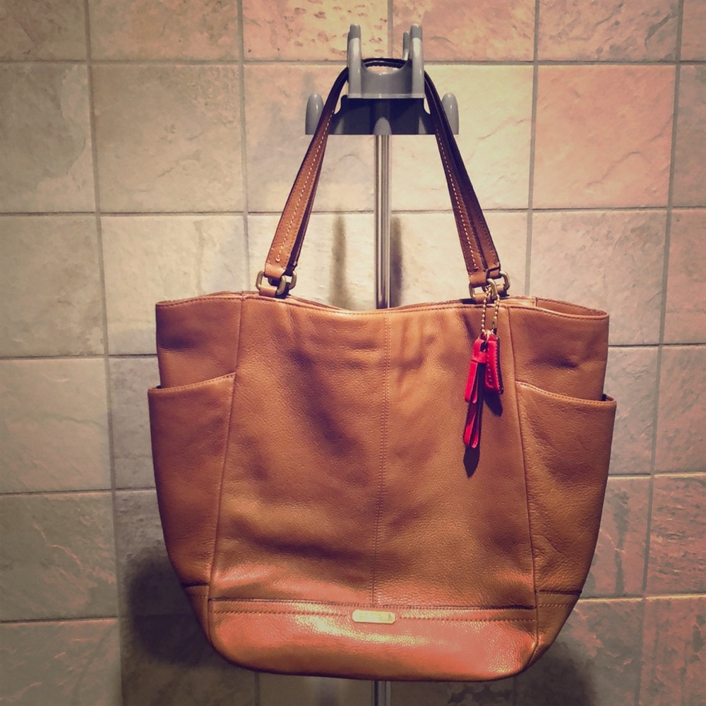 Coach park signature North/South Tote in tan